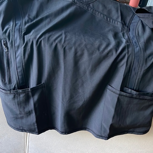 Performance Sport scrubs by HH360 XL top, L bottom - Picture 5 of 16